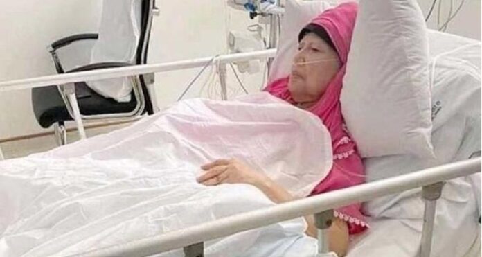 এভারকেয়ার হাসপাতালে আইসিইউতে ভর্তি খালেদা জিয়া।