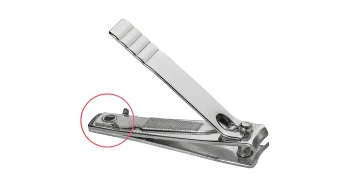 নখ কাটার মেশিনের পেছনের ফুটোর বহুমুখী ব্যবহার।